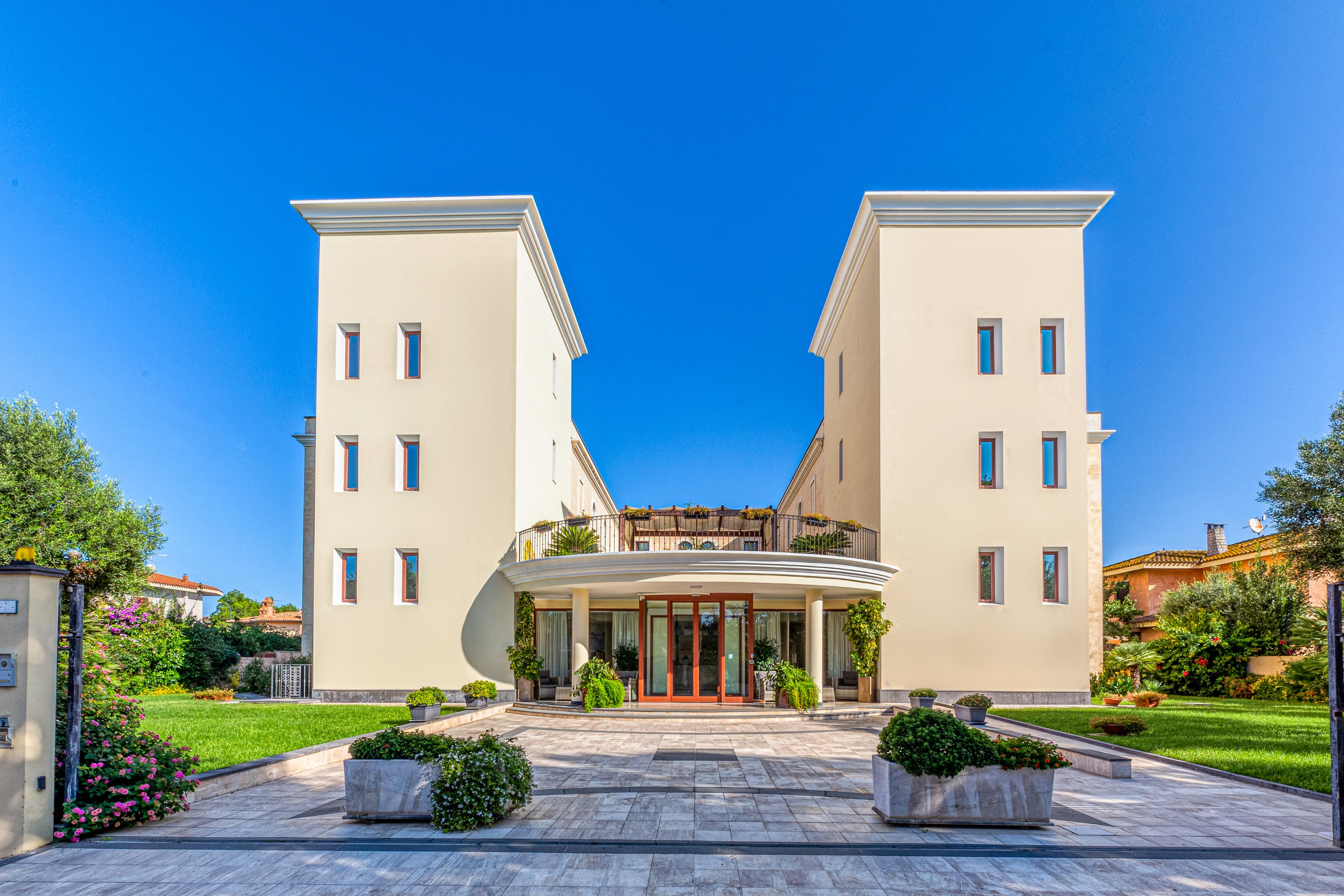 Hotel Le Torri Arborea Exteriér fotografie